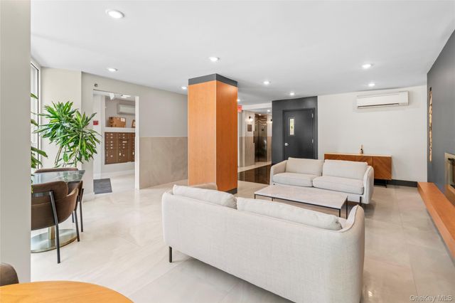 733 Ocean Parkway 7C, Brooklyn, NY 11230