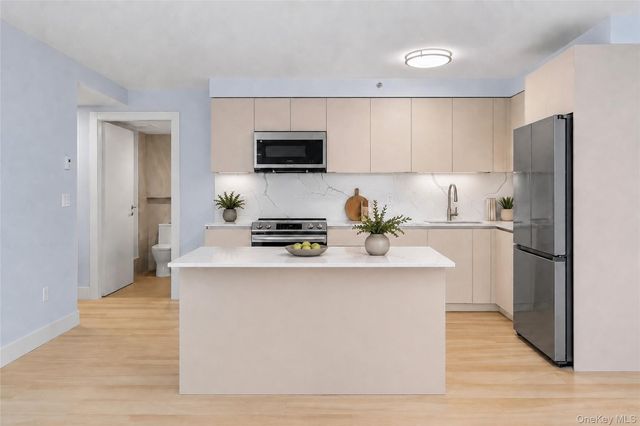 733 Ocean Parkway 7C, Brooklyn, NY 11230