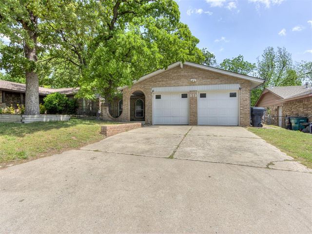 616 Whispering Oak Road, Oklahoma City, OK 73127