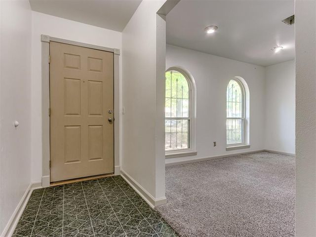 616 Whispering Oak Road, Oklahoma City, OK 73127