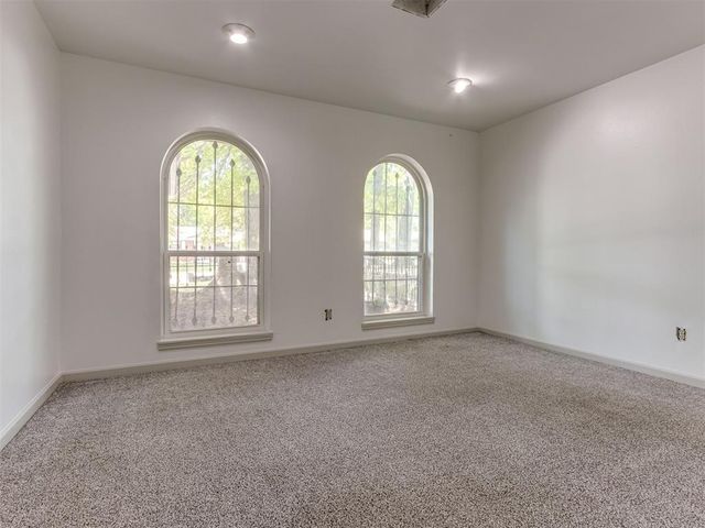 616 Whispering Oak Road, Oklahoma City, OK 73127