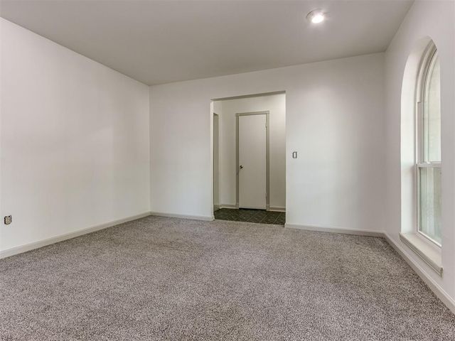 616 Whispering Oak Road, Oklahoma City, OK 73127