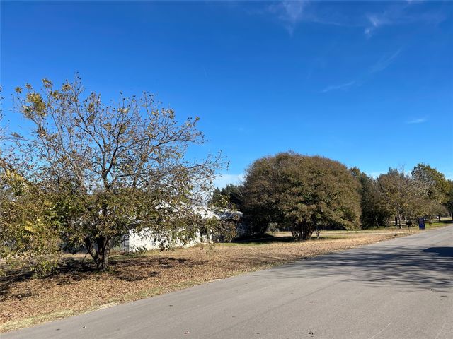 254 Spring Brook Drive, Mansfield, TX 76063