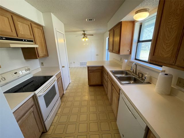 254 Spring Brook Drive, Mansfield, TX 76063