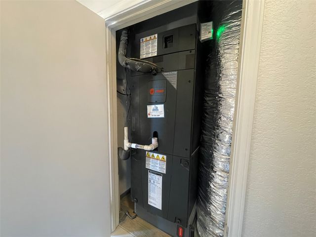 254 Spring Brook Drive, Mansfield, TX 76063