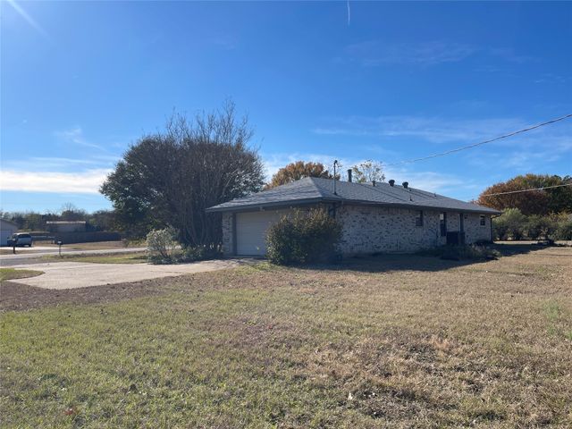 254 Spring Brook Drive, Mansfield, TX 76063