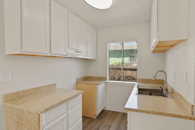 124 S Fresno Ave, Stockton, CA 95203