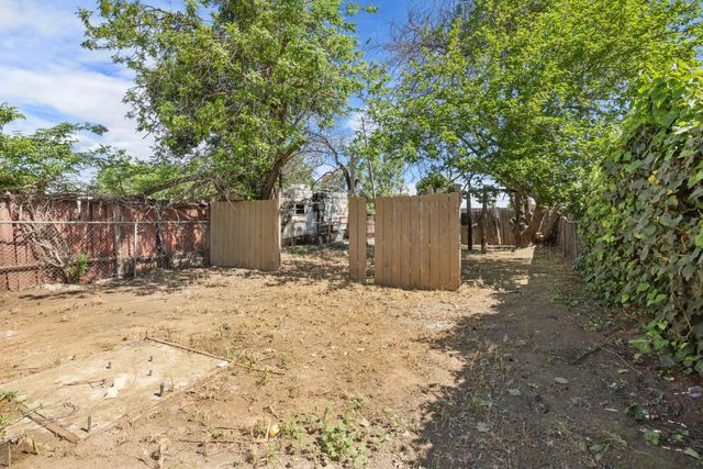 124 S Fresno Ave, Stockton, CA 95203