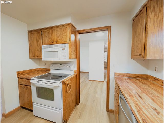 14156 Se 116TH Ave, Clackamas, OR 97015