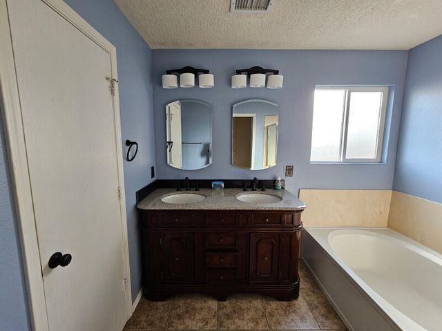6458 Grants Drive NE, Rio Rancho, NM 87144