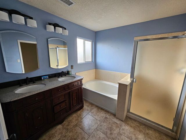 6458 Grants Drive NE, Rio Rancho, NM 87144