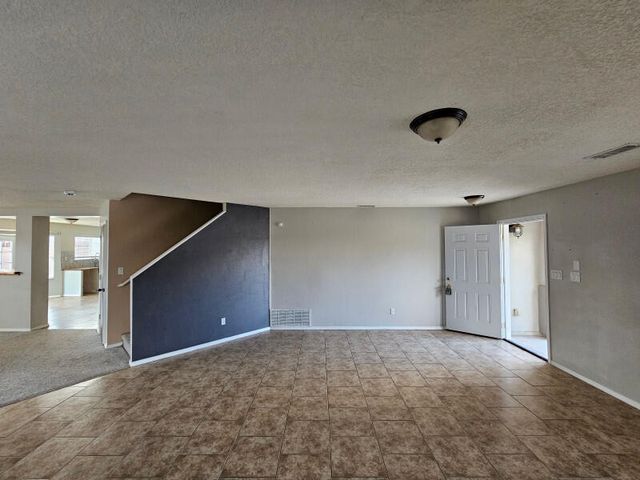 6458 Grants Drive NE, Rio Rancho, NM 87144
