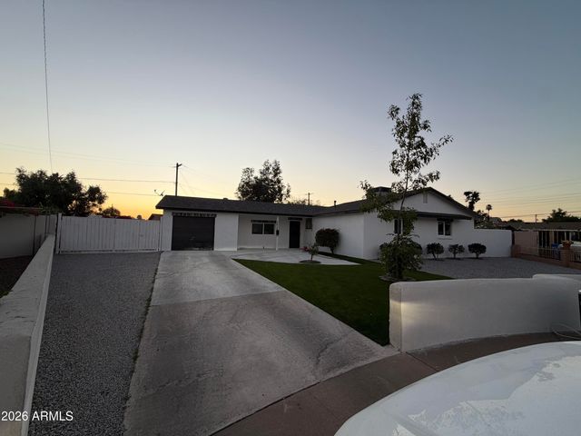 5636 W AMELIA Avenue, Phoenix, AZ 85031