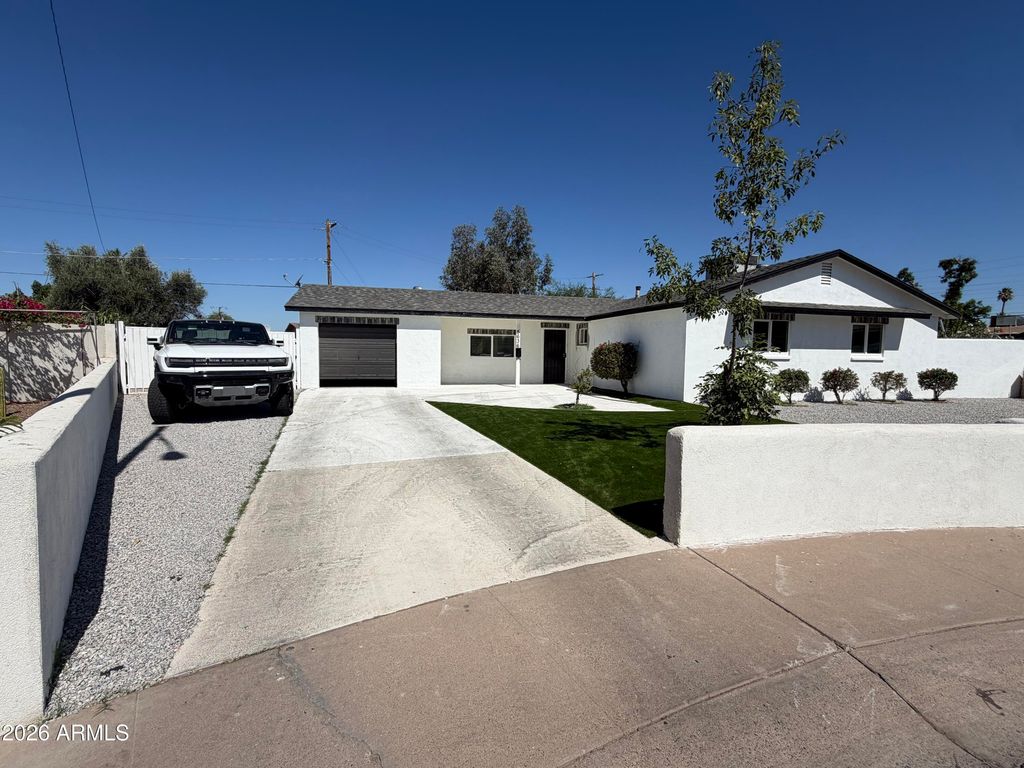 5636 W AMELIA Avenue, Phoenix, AZ 85031