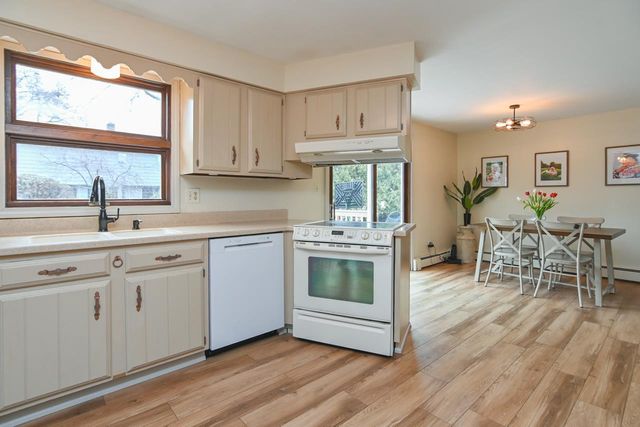 747 BORDEAUX, Green Bay, WI 54301