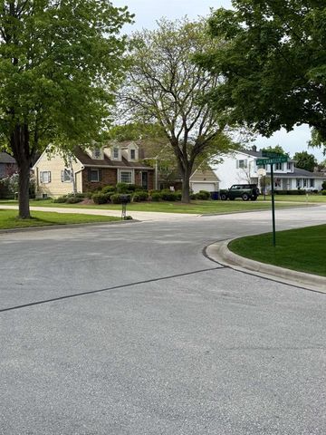 747 BORDEAUX, Green Bay, WI 54301