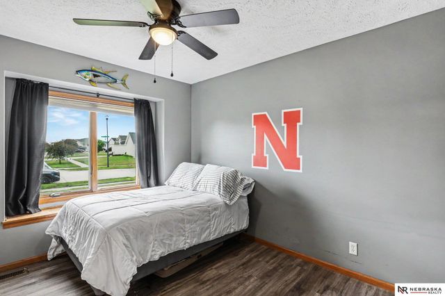 2325 NW 43rd Street, Lincoln, NE 68524