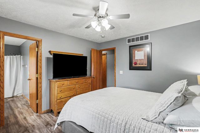 2325 NW 43rd Street, Lincoln, NE 68524