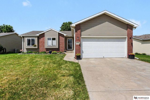 2325 NW 43rd Street, Lincoln, NE 68524