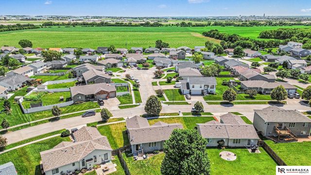 2325 NW 43rd Street, Lincoln, NE 68524