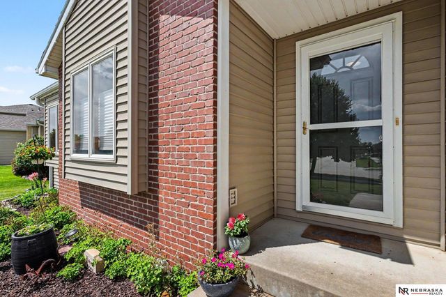 2325 NW 43rd Street, Lincoln, NE 68524