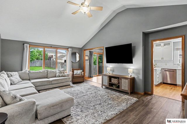 2325 NW 43rd Street, Lincoln, NE 68524