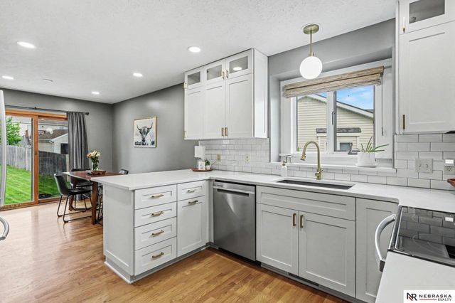 2325 NW 43rd Street, Lincoln, NE 68524