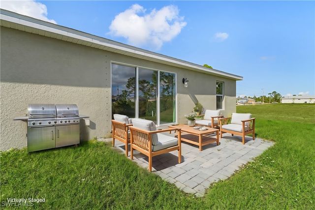 522 NW 20th ST, Cape Coral, FL 33993