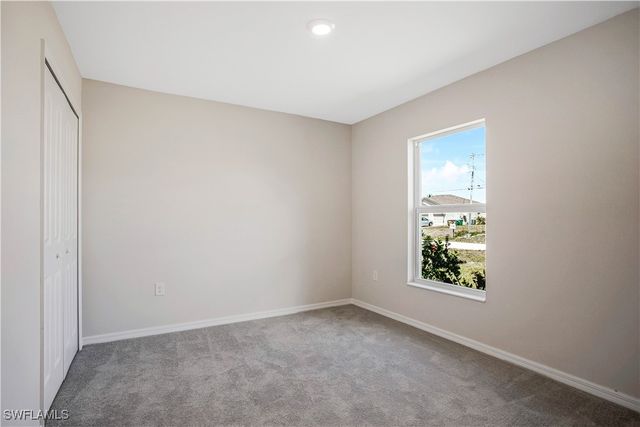 522 NW 20th ST, Cape Coral, FL 33993