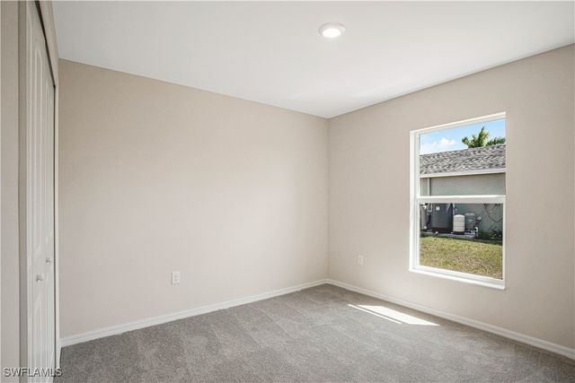 522 NW 20th ST, Cape Coral, FL 33993