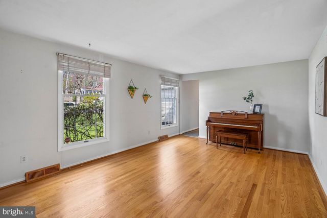 5209 WINDMILL LN, Columbia, MD 21044