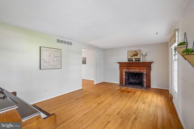 5209 WINDMILL LN, Columbia, MD 21044