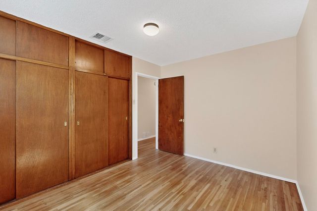 1725 PROSPECT Avenue NW, Albuquerque, NM 87104