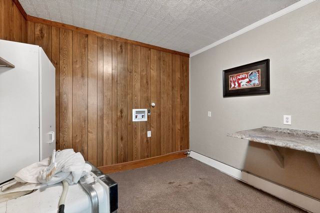 1725 PROSPECT Avenue NW, Albuquerque, NM 87104