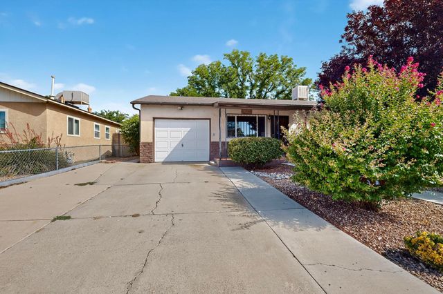 1725 PROSPECT Avenue NW, Albuquerque, NM 87104