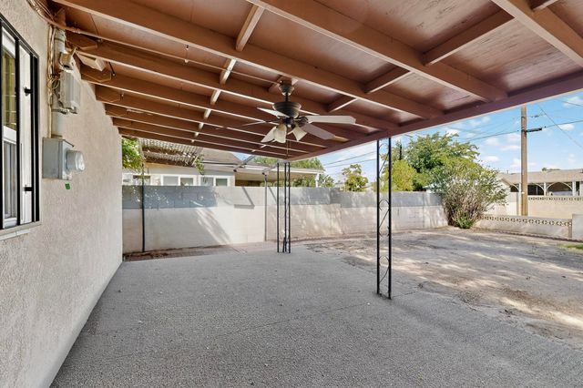 1725 PROSPECT Avenue NW, Albuquerque, NM 87104