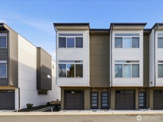 5020 148th Street SW #B1, Edmonds, WA 98026
