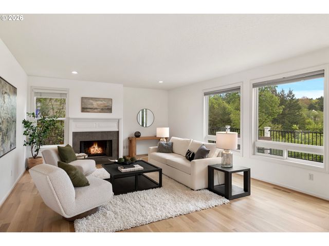 2512 Nw PINNACLE Dr, Portland, OR 97229