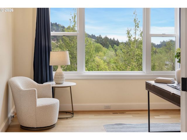 2512 Nw PINNACLE Dr, Portland, OR 97229