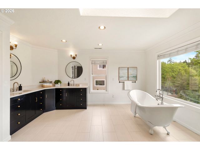 2512 Nw PINNACLE Dr, Portland, OR 97229