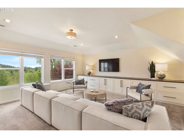 2512 Nw PINNACLE Dr, Portland, OR 97229