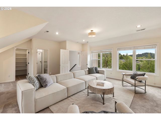 2512 Nw PINNACLE Dr, Portland, OR 97229