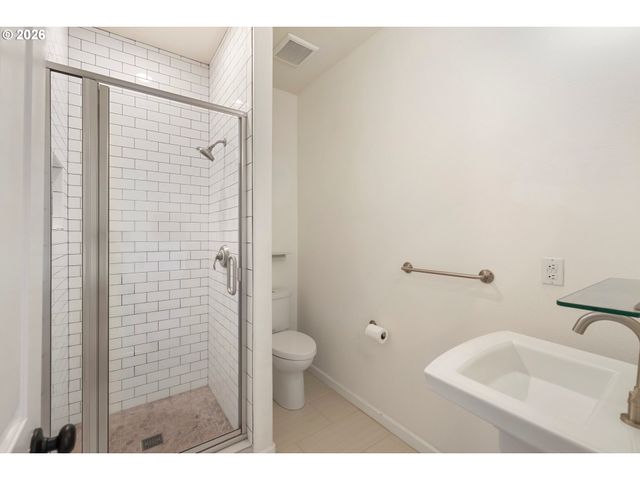 2512 Nw PINNACLE Dr, Portland, OR 97229