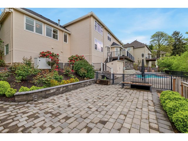 2512 Nw PINNACLE Dr, Portland, OR 97229