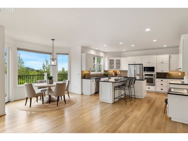 2512 Nw PINNACLE Dr, Portland, OR 97229