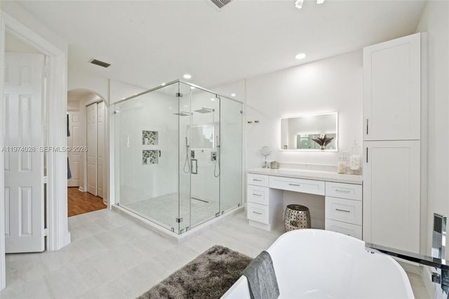 1537 Victoria Isle Way, Weston, FL 33327