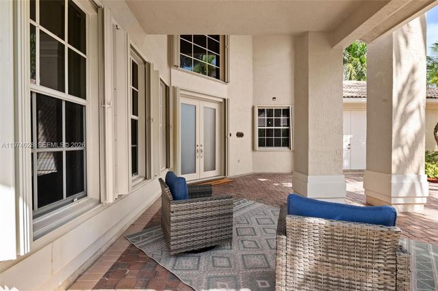 1537 Victoria Isle Way, Weston, FL 33327