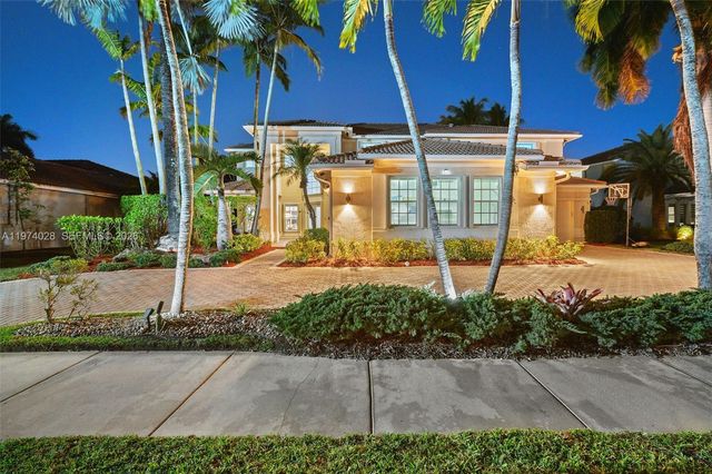 1537 Victoria Isle Way, Weston, FL 33327