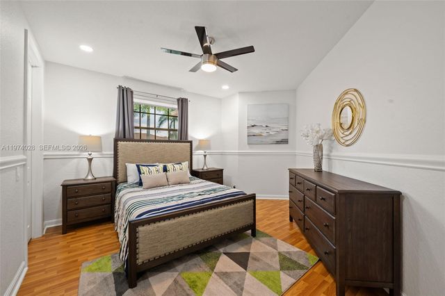 1537 Victoria Isle Way, Weston, FL 33327