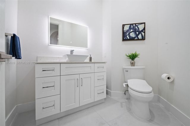 1537 Victoria Isle Way, Weston, FL 33327